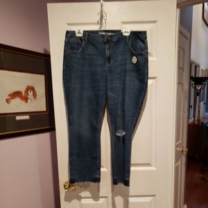 Old Navy Distressed Flare Ankle Denim mid-rise Jeans size 16 Reg NWT
